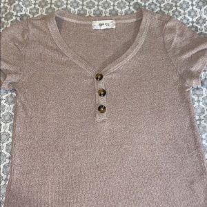 Crew neck pink shirt